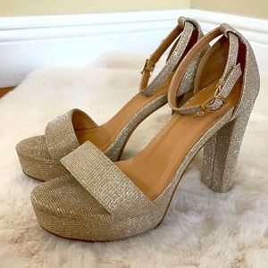 Top Moda Gold Shimmer Pumps